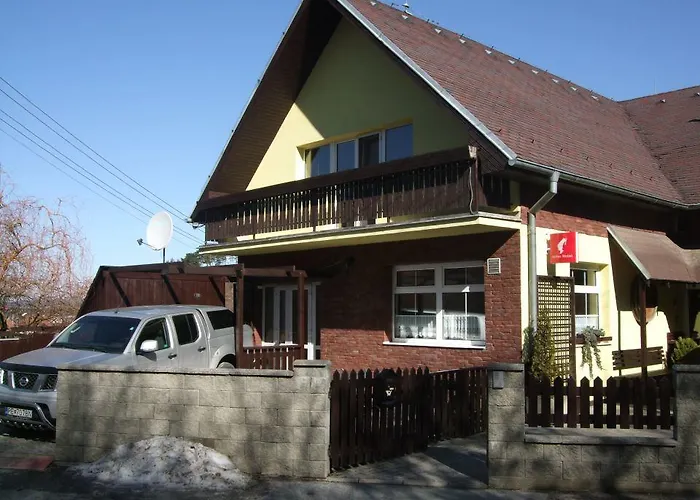 Kardinal 招待所 Velke Uherce